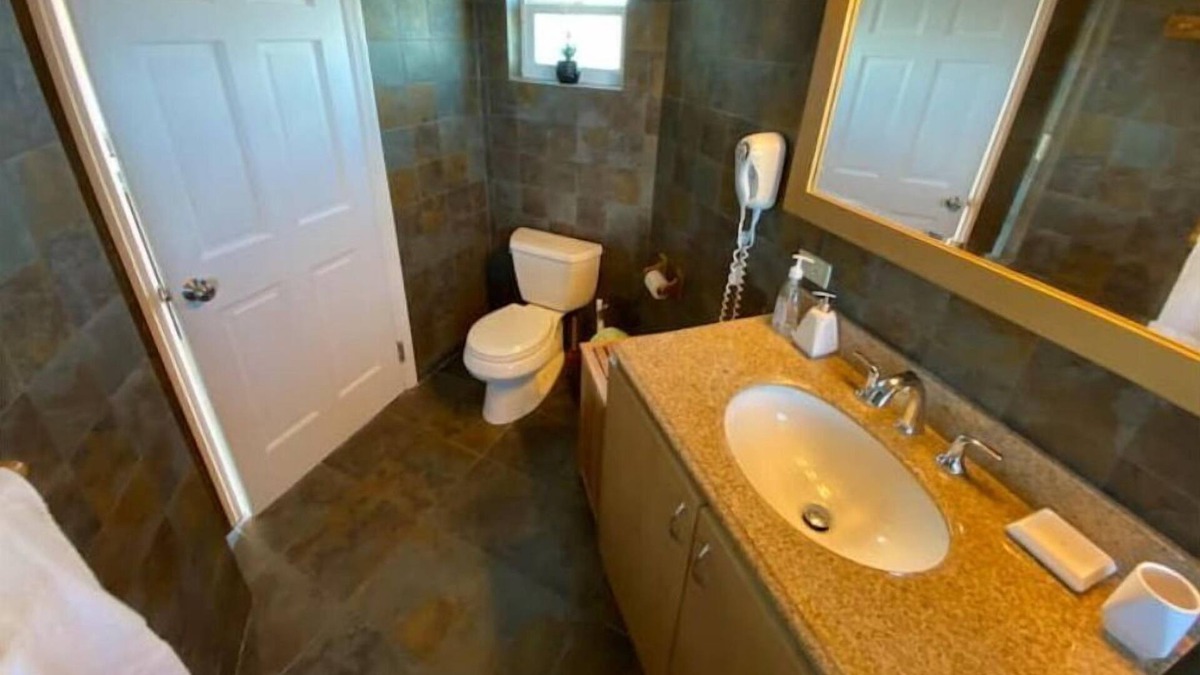 Island Harbour Apartment | Panoramic Views With Lux Suite - Arawak Beach Club
