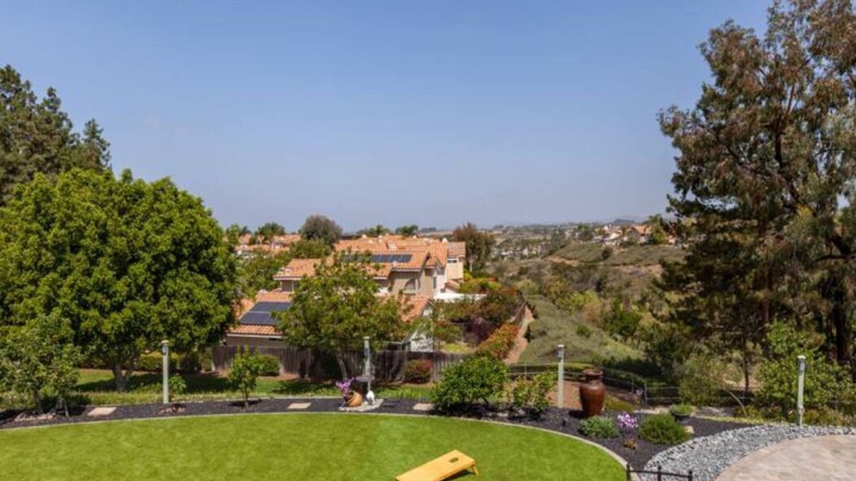 Rancho Penasquitos House | Panoramic Views with Relaxing Resort Feel