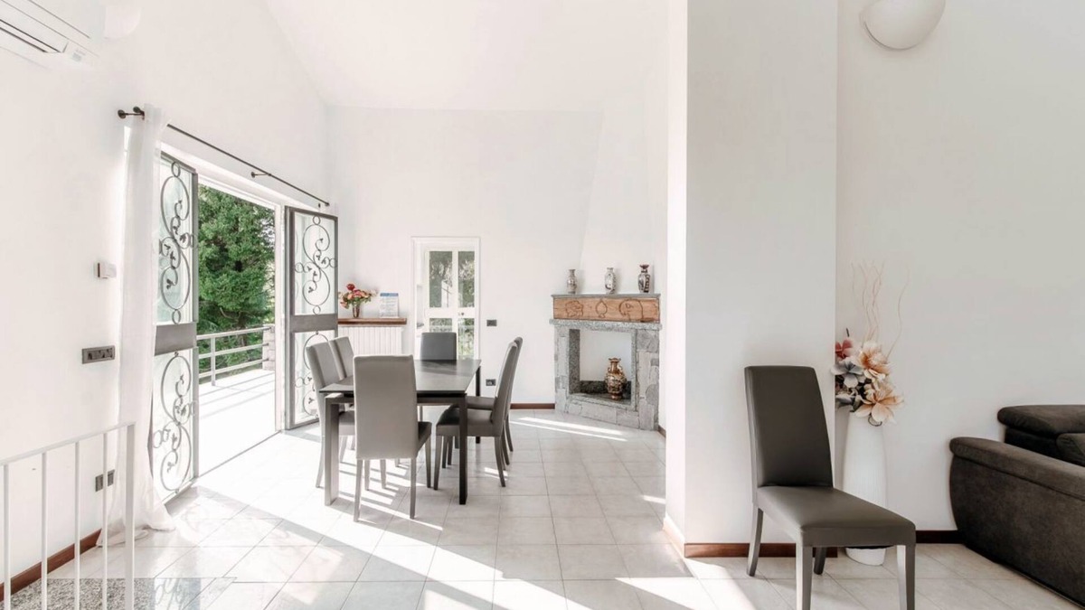 Montorfano House | Panoramic villa (Montorfano Garden & Lake View)