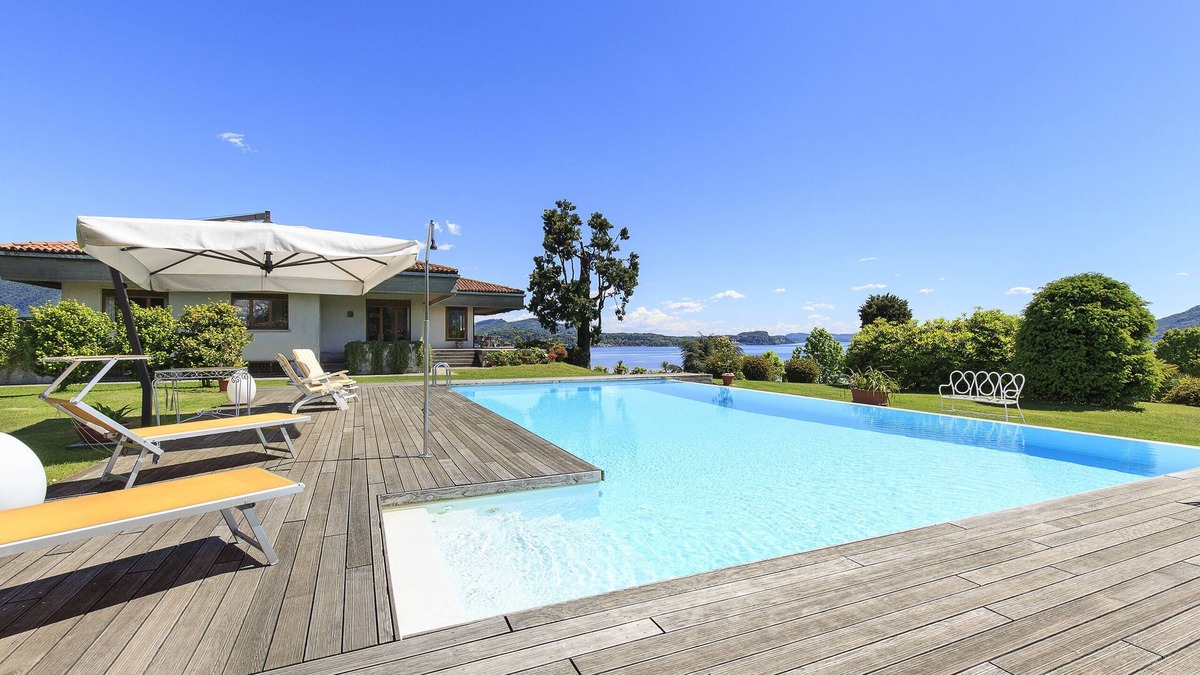 Verbania Villa | Panoramic villa with pool and breathtaking views over the lake! - Villa Flora