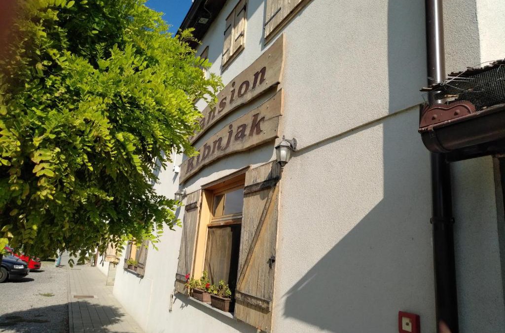 Nasice Hotel | Pansion Ribnjak