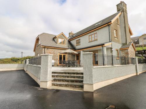 Ammanford House | Pant y Gaseg Farm