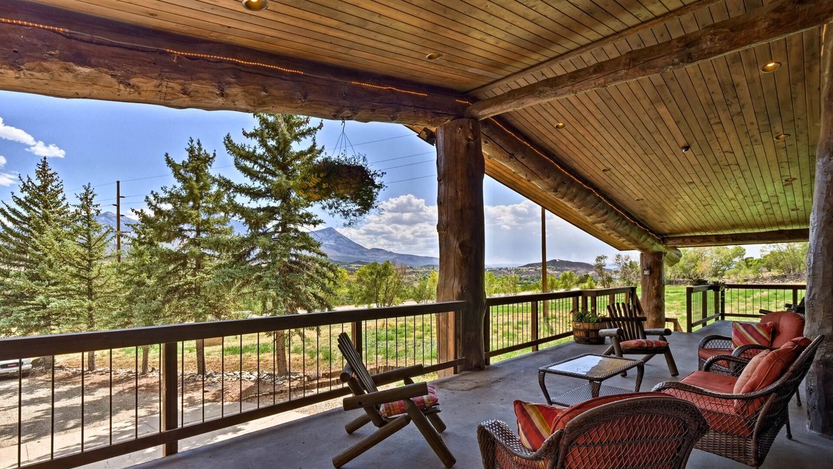 Paonia Apartment | Paonia Apt on Working Farm w/ Deck & Mtn Views!