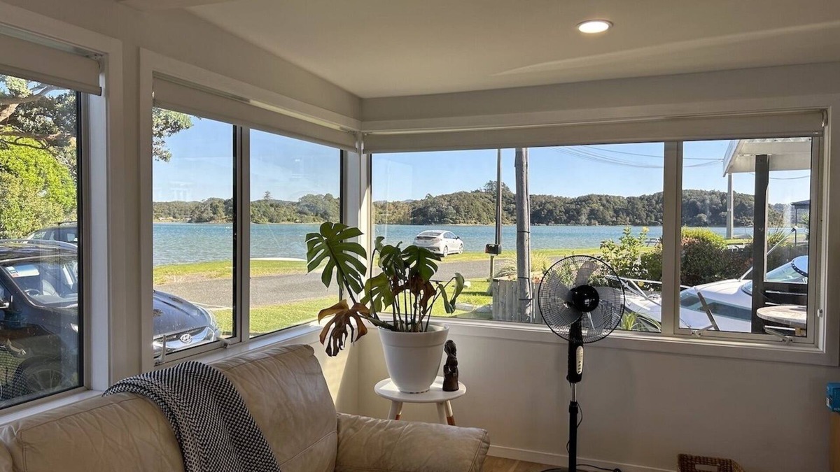 Ngunguru House | Papaka Sunsets - On the rivers shore