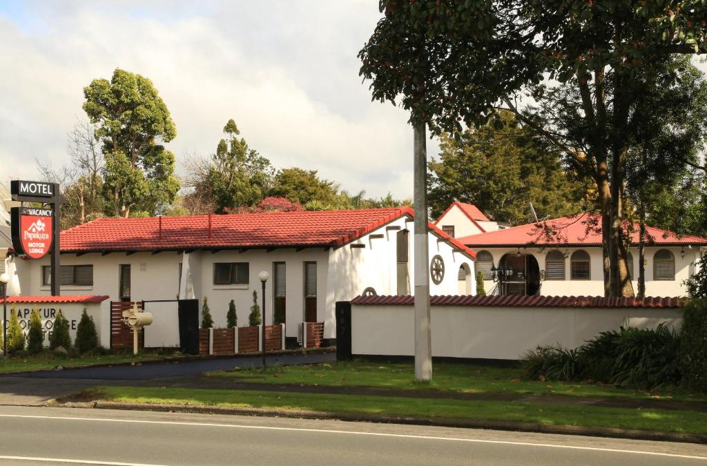 Papakura Hotel | Papakura Motor Lodge & Motel