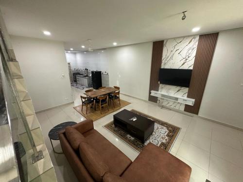 Gua House | Papena Homestay