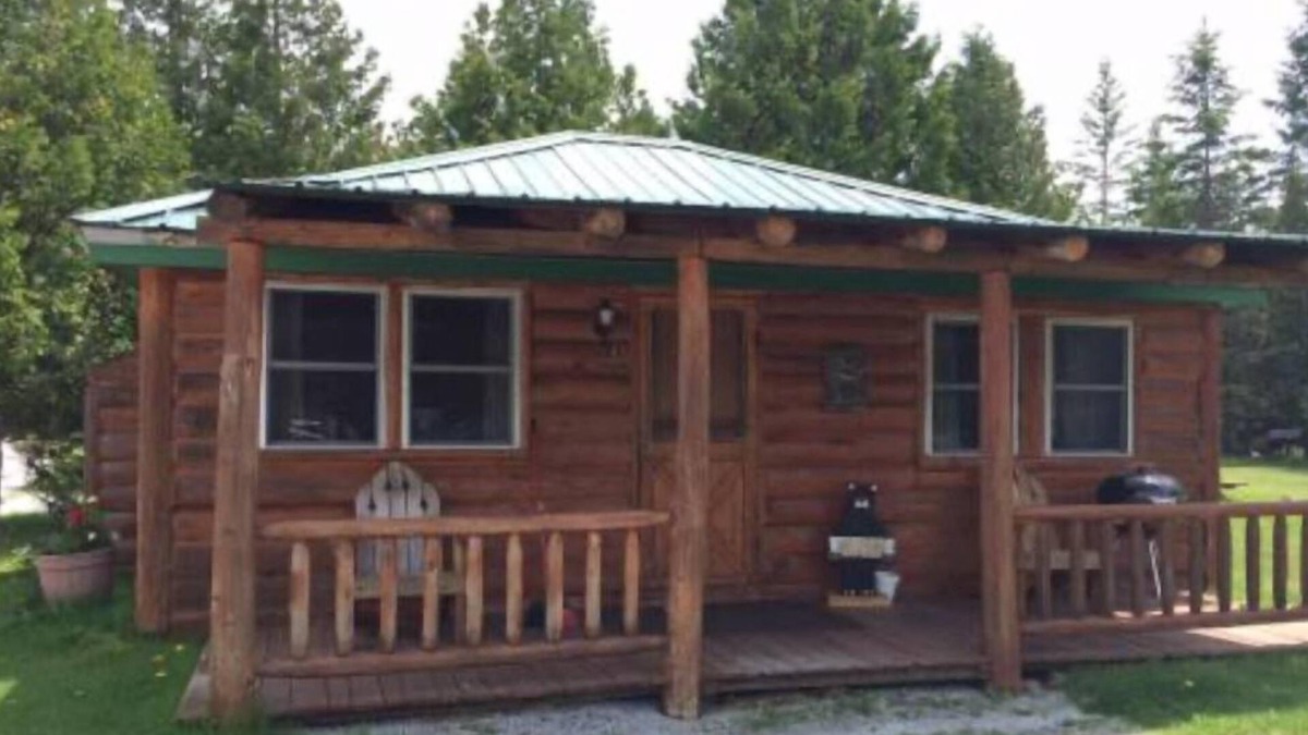 Drummond House | Papins Resort Cabin #6