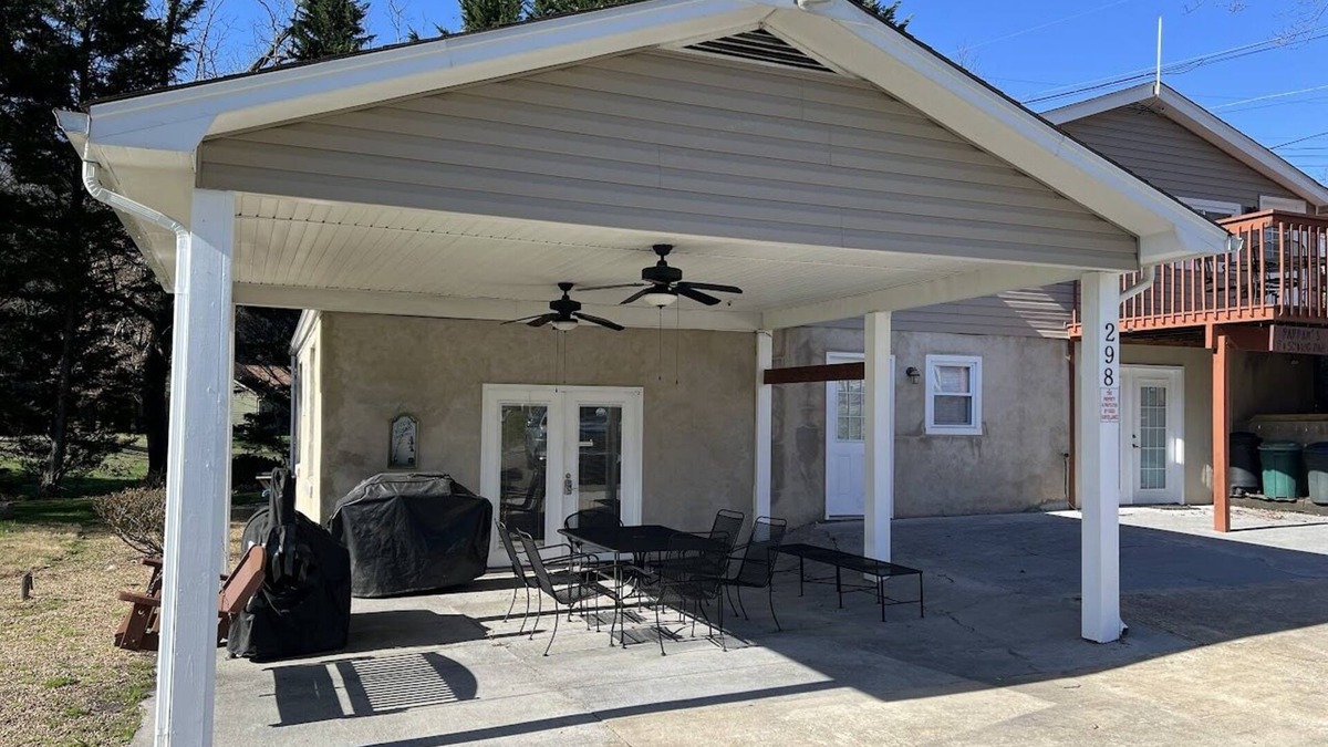 Bluff City House | Pappaw's Fishing Pad #2