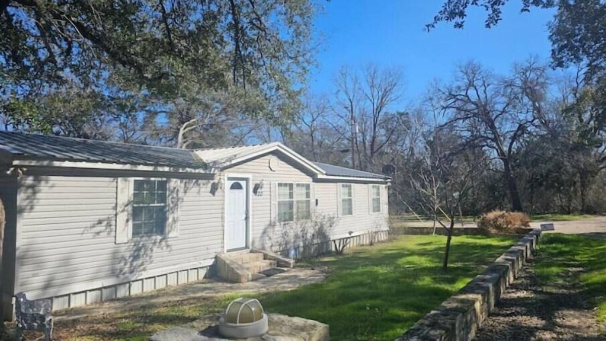 Clifton House | Pappaw's Retreat