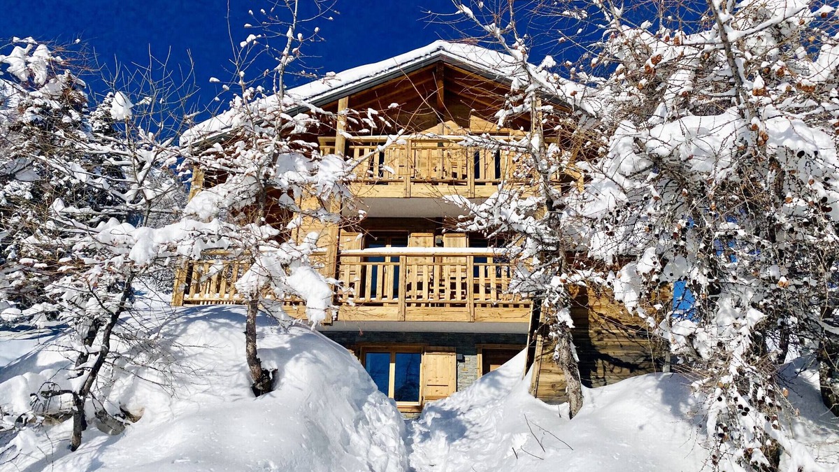 Vex Ski Chalet | Paradis Perdu SKI IN & QUIET chalet 14 personnes