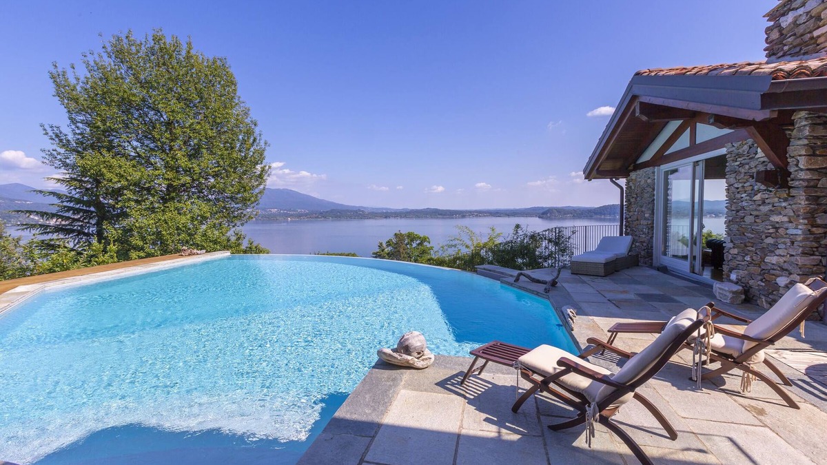 Belgirate Villa | Paradis Relais Infinity Pool View, Belgirate, Italy
