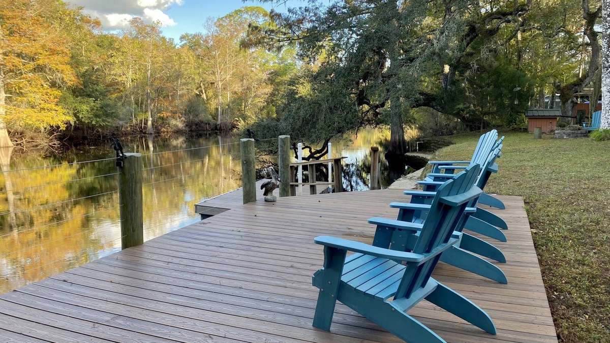 Dunnellon House | Paradise at Riverbend with beautiful riverfront setting!