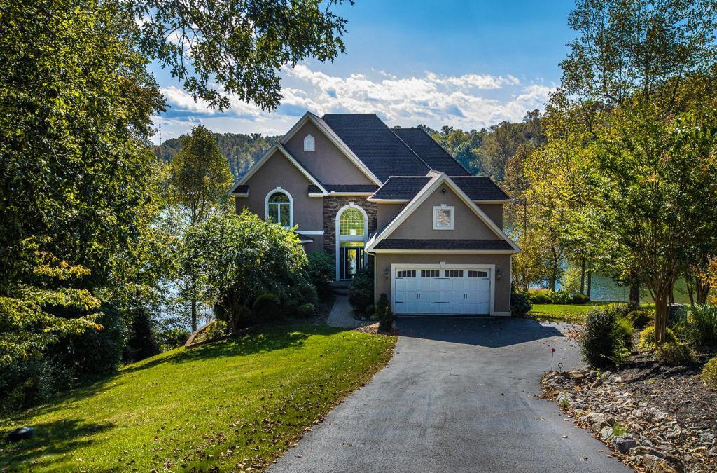 Moneta House | Paradise at Sunset Cove