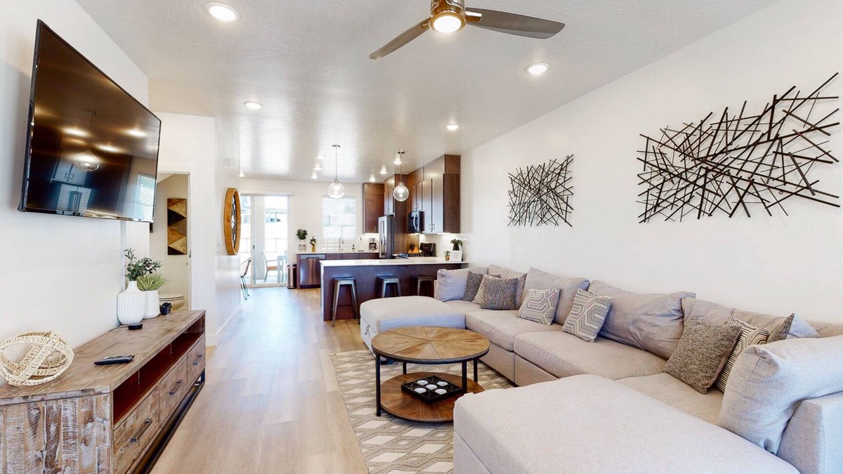 St. George House | Paradise At The Lofts #40