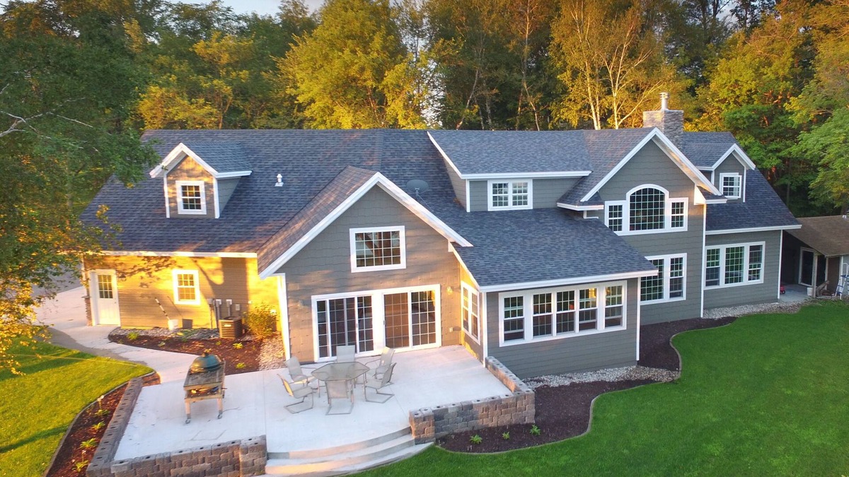 Frazee House | Paradise at the Point, Long Lake