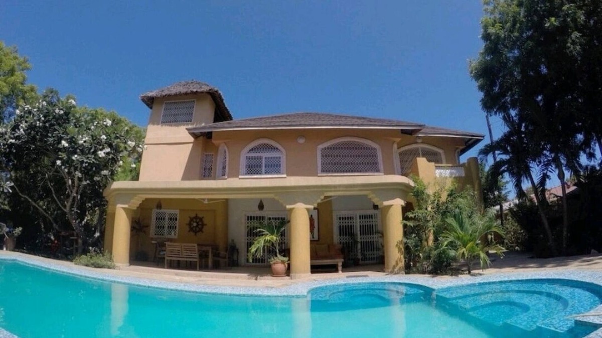 Diani Beach Villa | Paradise Awaits