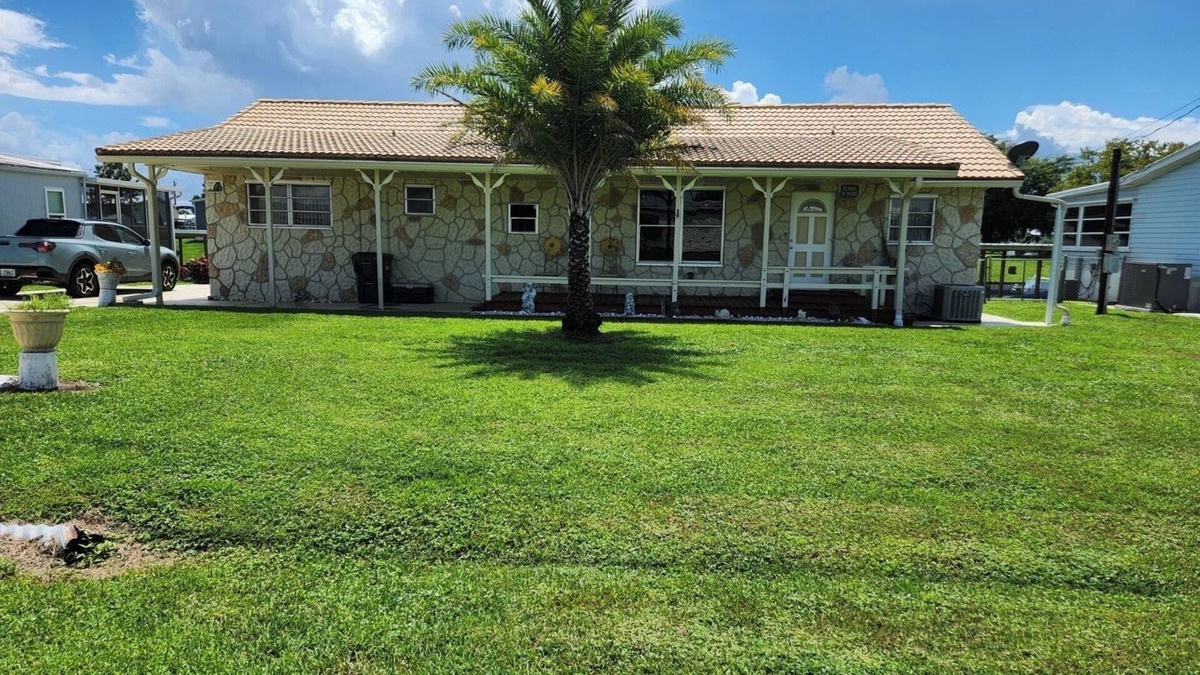 Taylor Creek House | Paradise Awaits the Fisherman