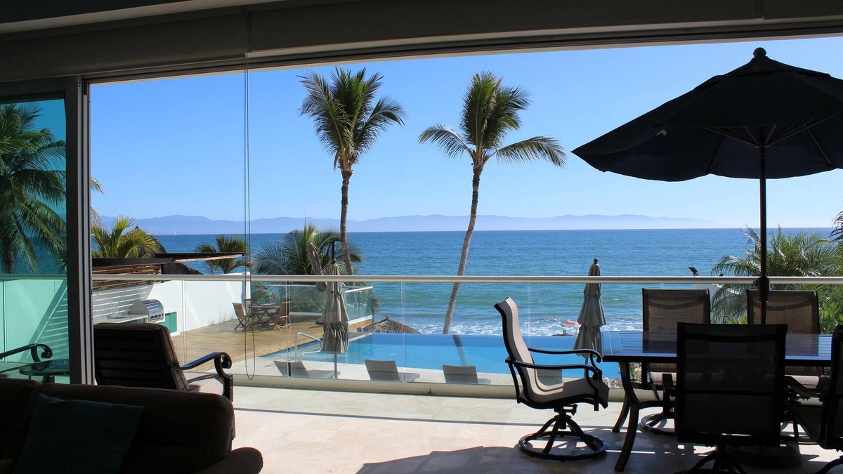 Bucerias Condo | Paradise Awaits! Upscale Bucerias Beach Condo
