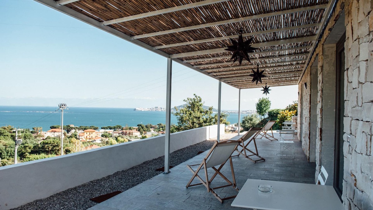 Formia House | PARADISE BY THE SEA