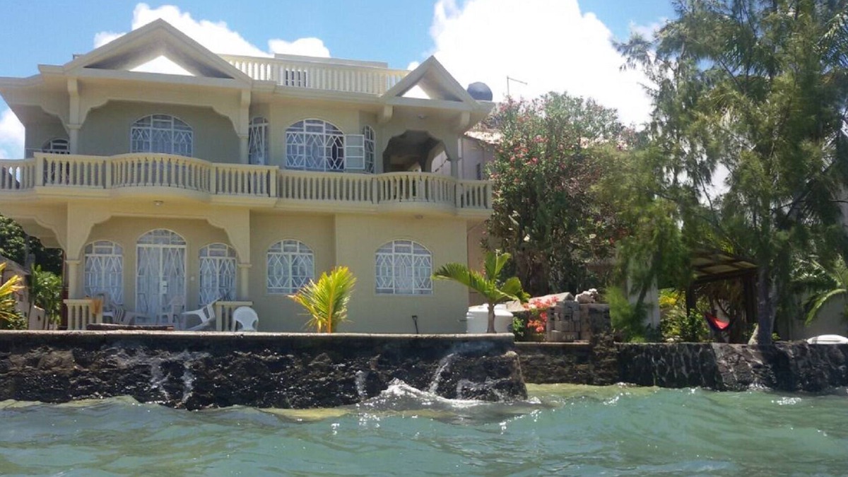 Mahebourg House | Paradise by the sea - near the beautiful beaches