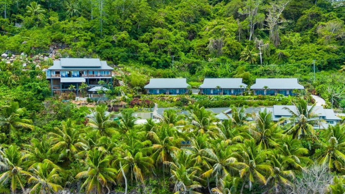 Anse Royale Ski Chalet | Paradise Chalets Yoga & Wellness