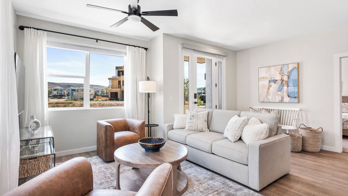 St. George Condo | Paradise Cove: Desert Color Lagoon + Beaches