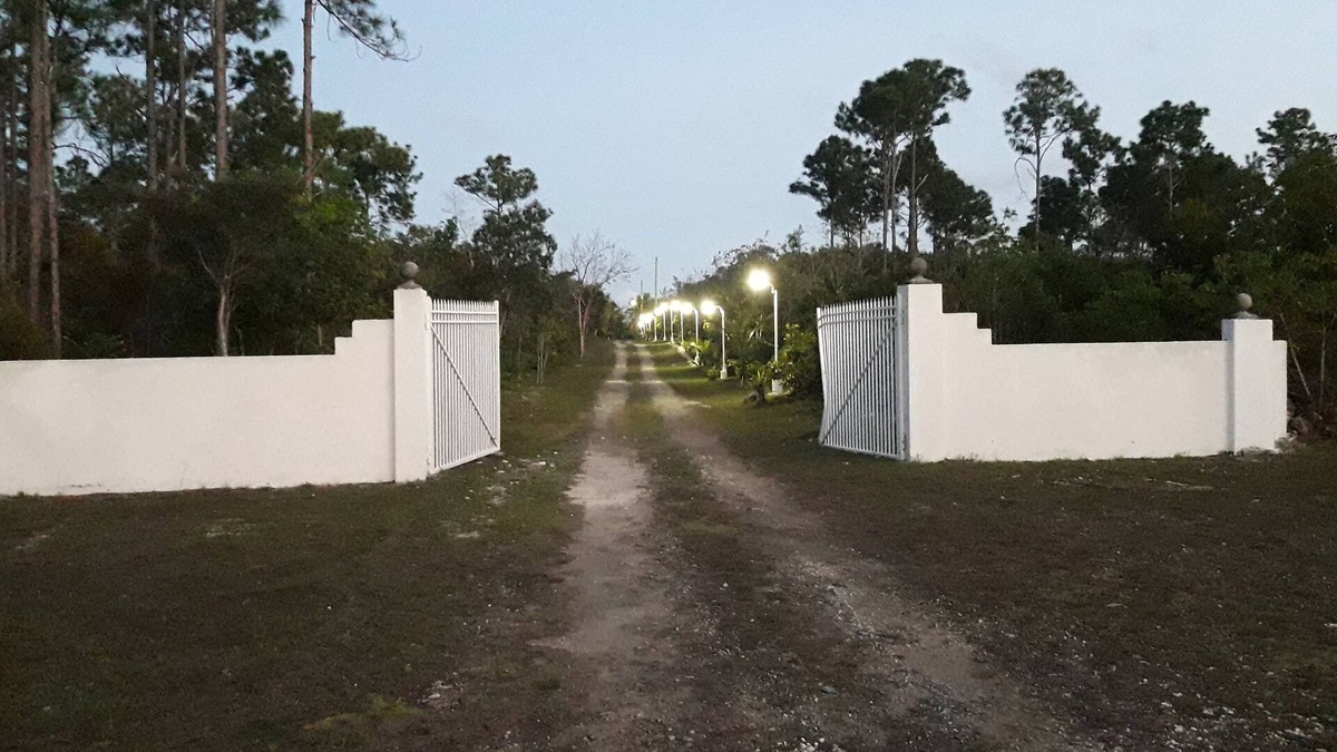 Andros Town Cottage | PARADISE CREEK COTTAGES