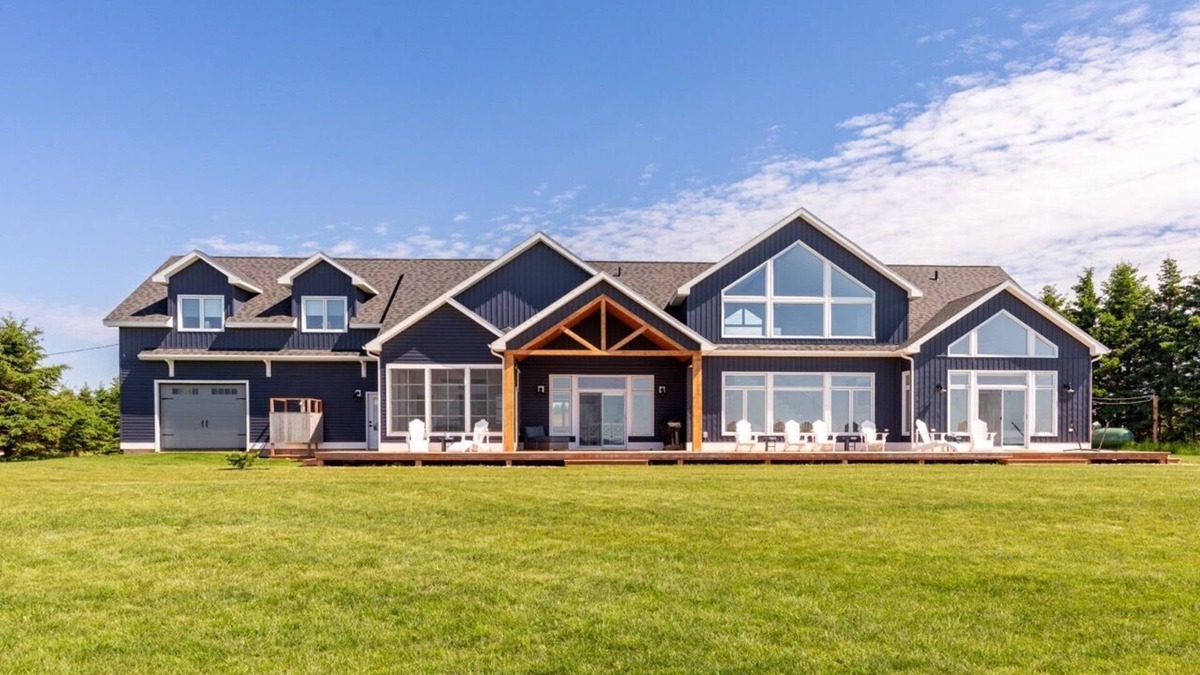 Little Pond House | Paradise Found - Luxury Oceanfront Beach House in Souris PEI