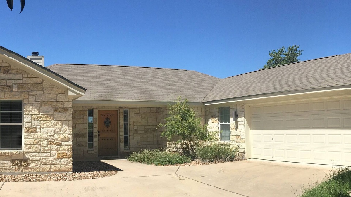 Morgans Point Resort House | PARADISE FOUND! Relaxing Lake Front Property Near ATX, Temple and Waco