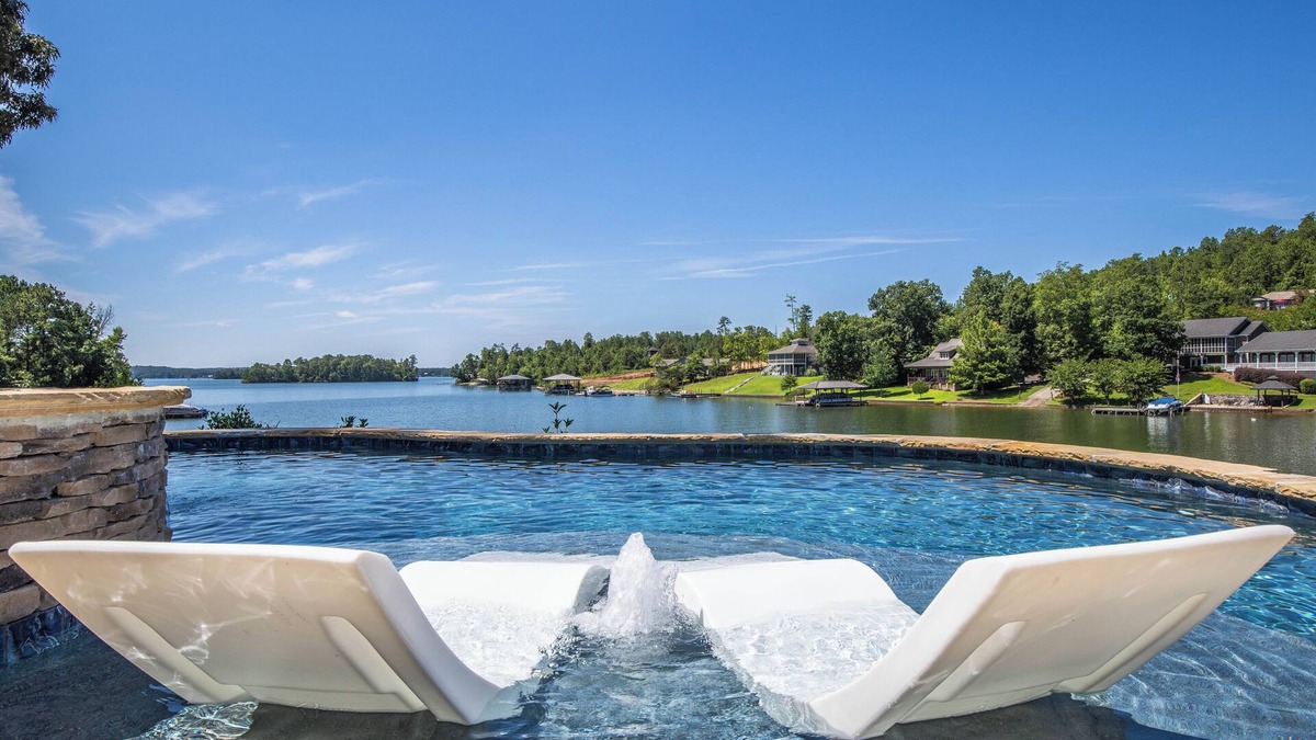 Dadeville House | Paradise Found with a PRIVATE Pool & Spa!