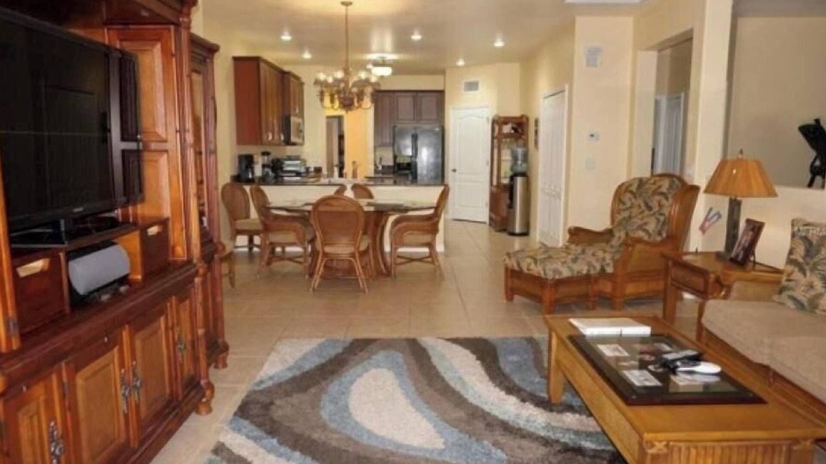 Rotonda Lakes Villa | Paradise, full refund*, heated pool, sleeps 6