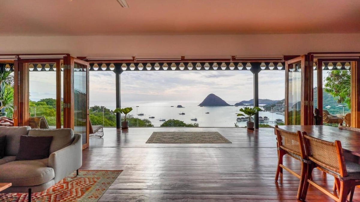 Labuan Bajo Villa | PARADISE GARAGE KOMODO