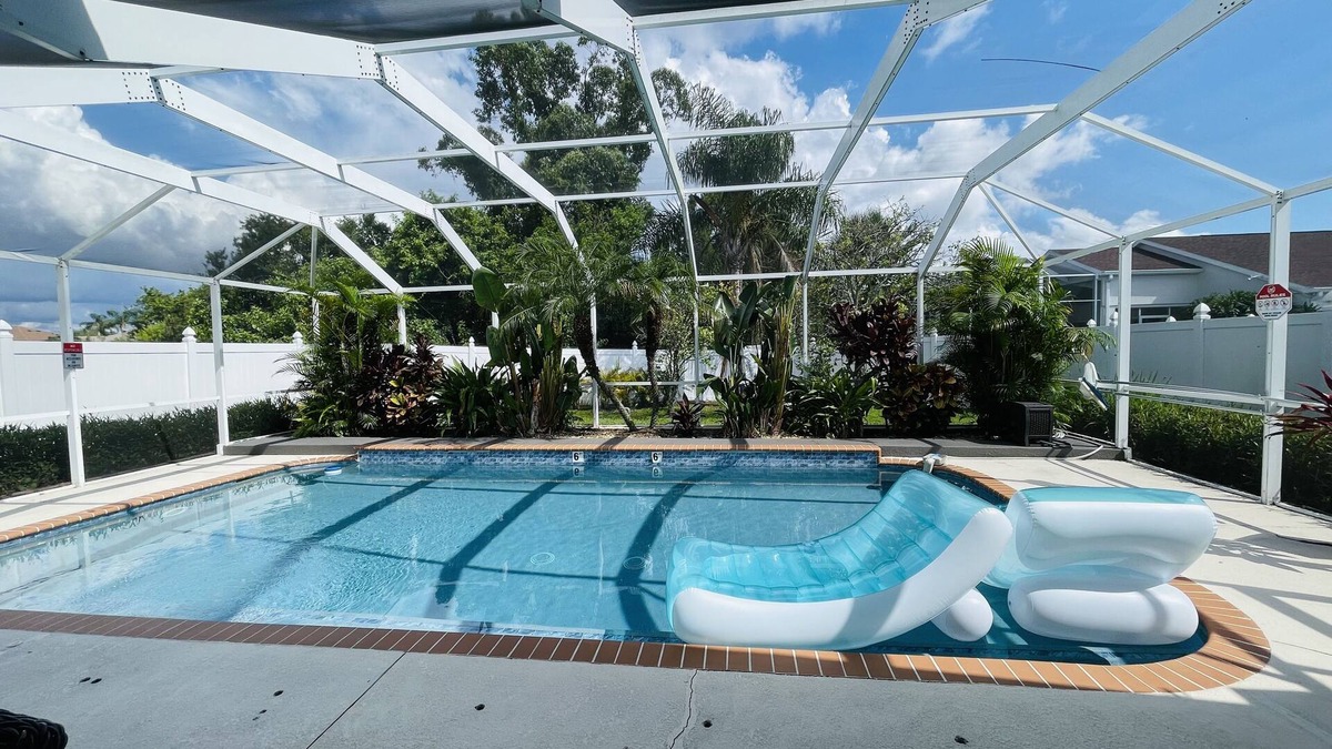 Sabal Harbour House | Paradise Heated Pool near House Near Siesta Key Beach and IMG Academy