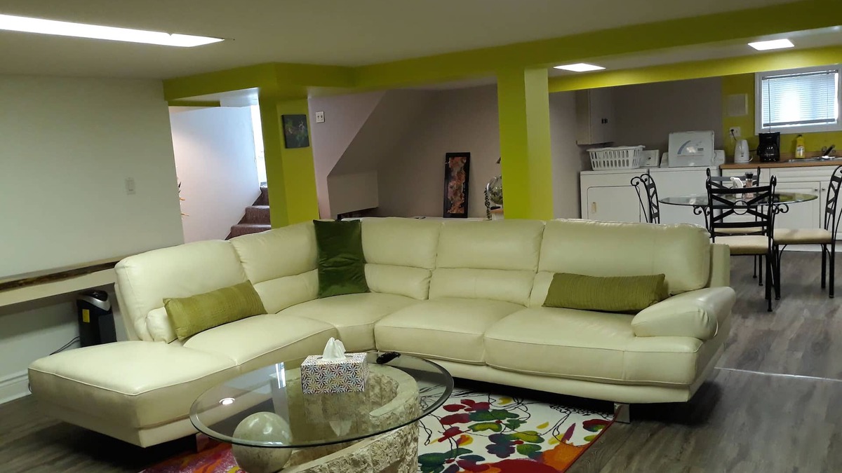 Tecumseh Apartment | Paradise Homes - Beautiful 2-bedroom basement unit
