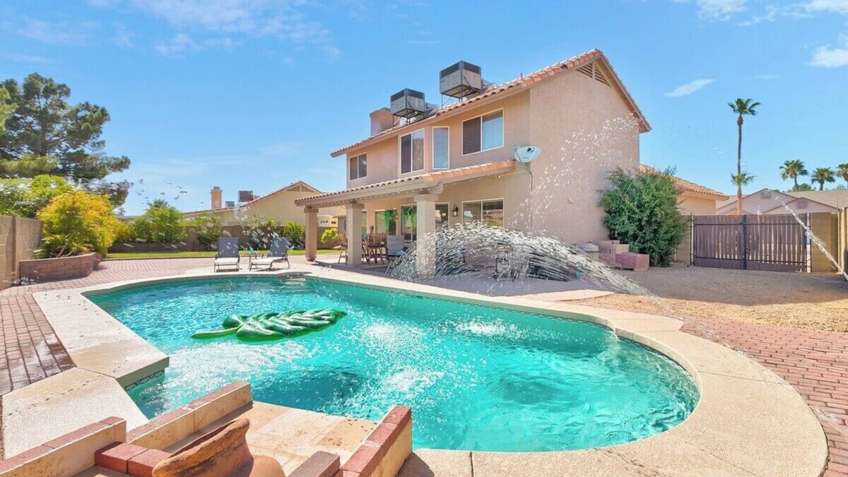 Peoria House | Paradise in Peoria - Families|Pool|Spacious