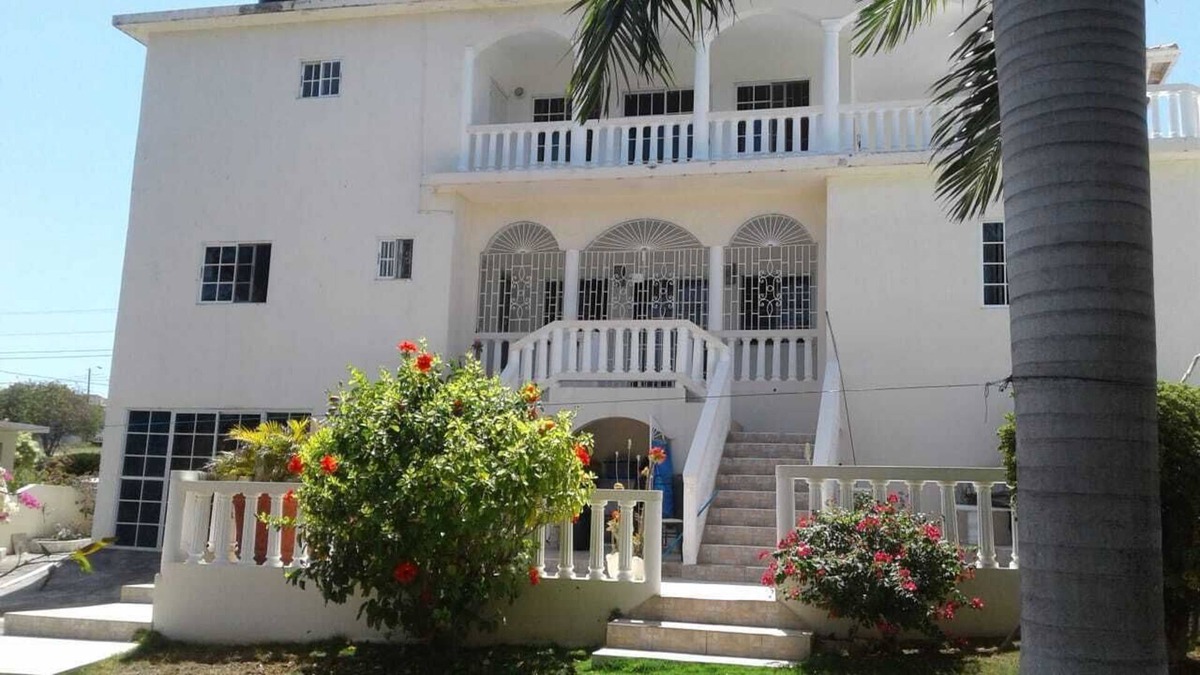 Falmouth House | Paradise In The North Of Jamaica ~ Includes Your Own Staff!