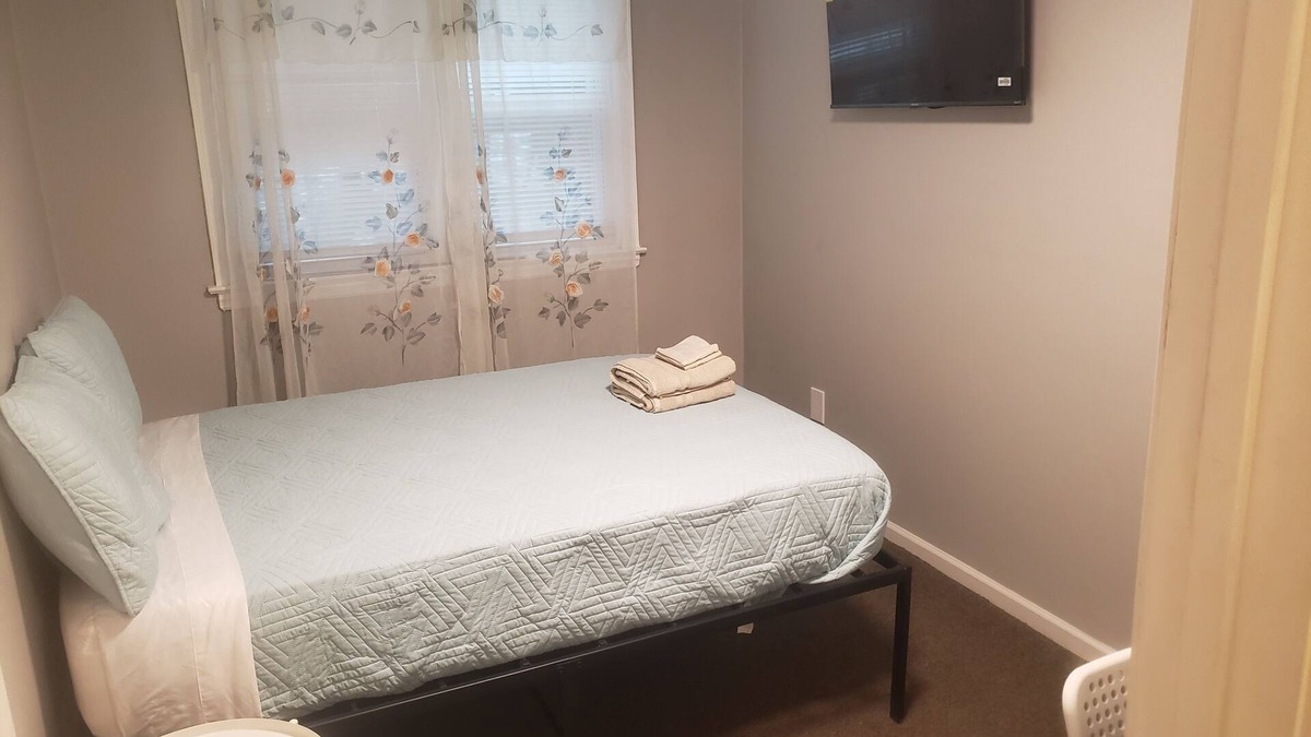Darby House | Paradise Inn by the Airport