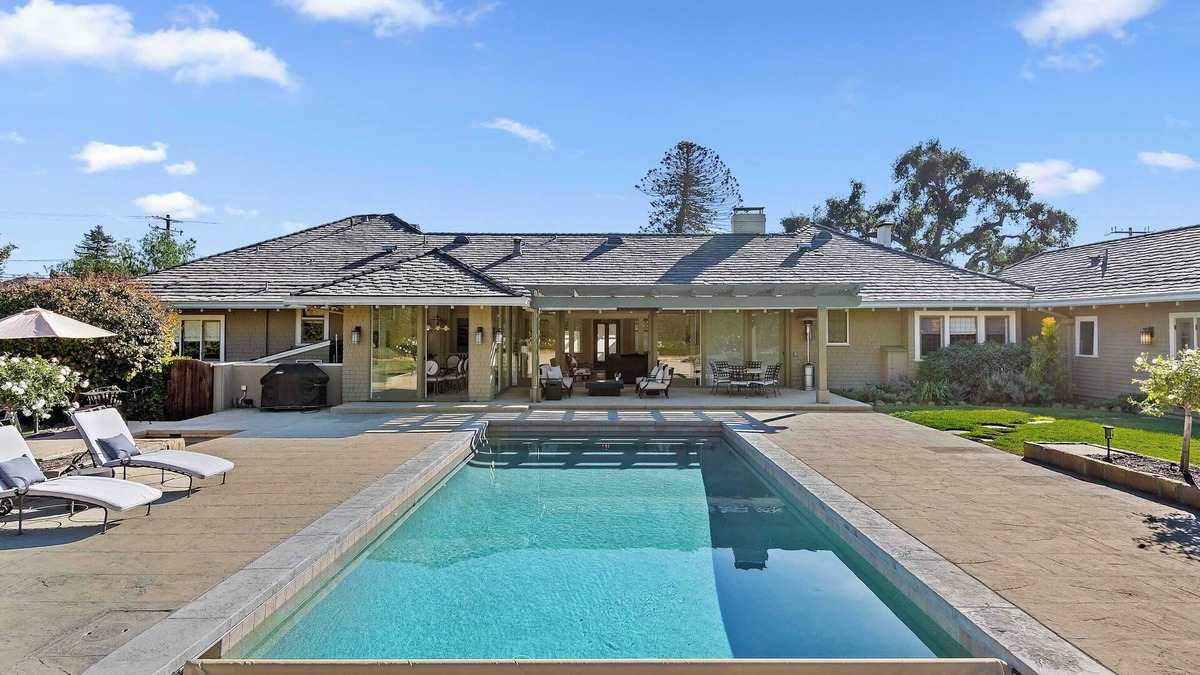 Upper East House | Paradise is Real | Estate w/Pool & Hot Tub