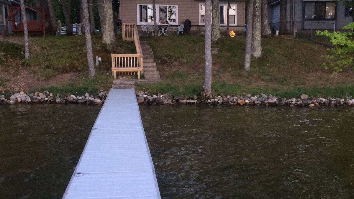 Kalkaska Cottage | Paradise Oaks of Kalkaska - Peace, Quiet And Fish