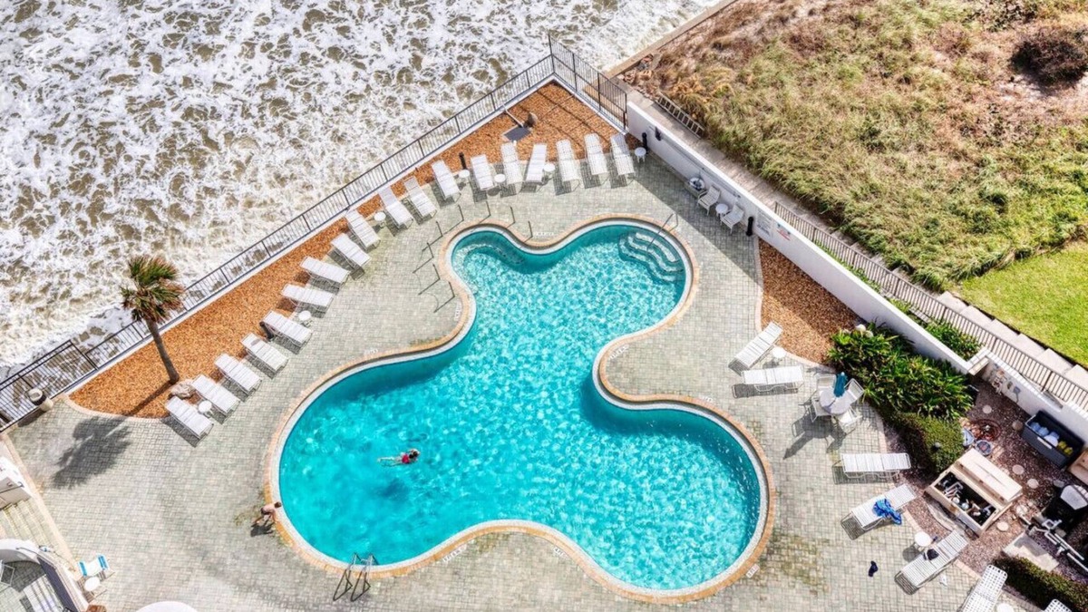 Daytona Beach Shores House | Paradise on the beach with pool