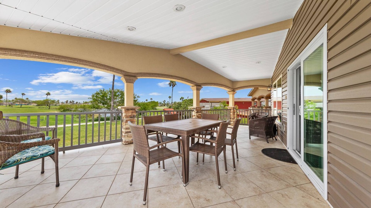 Port Isabel Cottage | Paradise on the Green #579