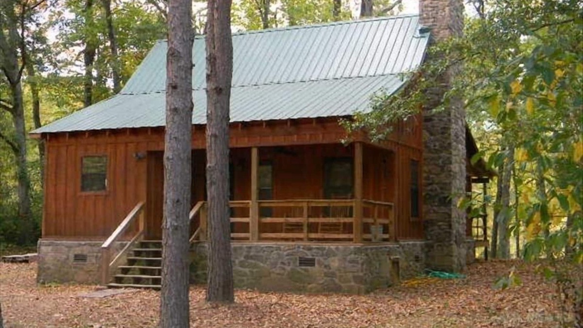 Wilburn Cabin | Paradise on the Little Red River - New. Excellent pricing & prime trout fishing!