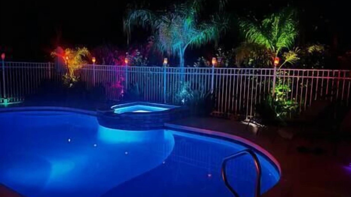 Citrus Hills House | Paradise Palms Heated Pool/HotTub/TikiBar 4 BR's