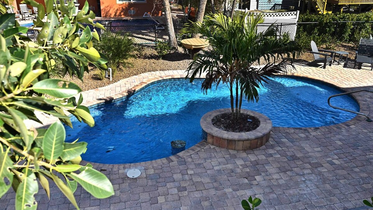 Fort Myers Beach House | Paradise Palms A Desirable Pool Home