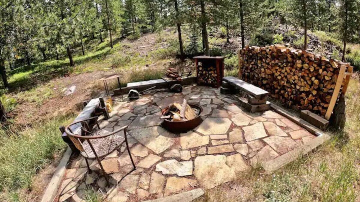 Skywood Preserve Cabin | Paradise Pines - Private Cabin in the heart of Big Sky