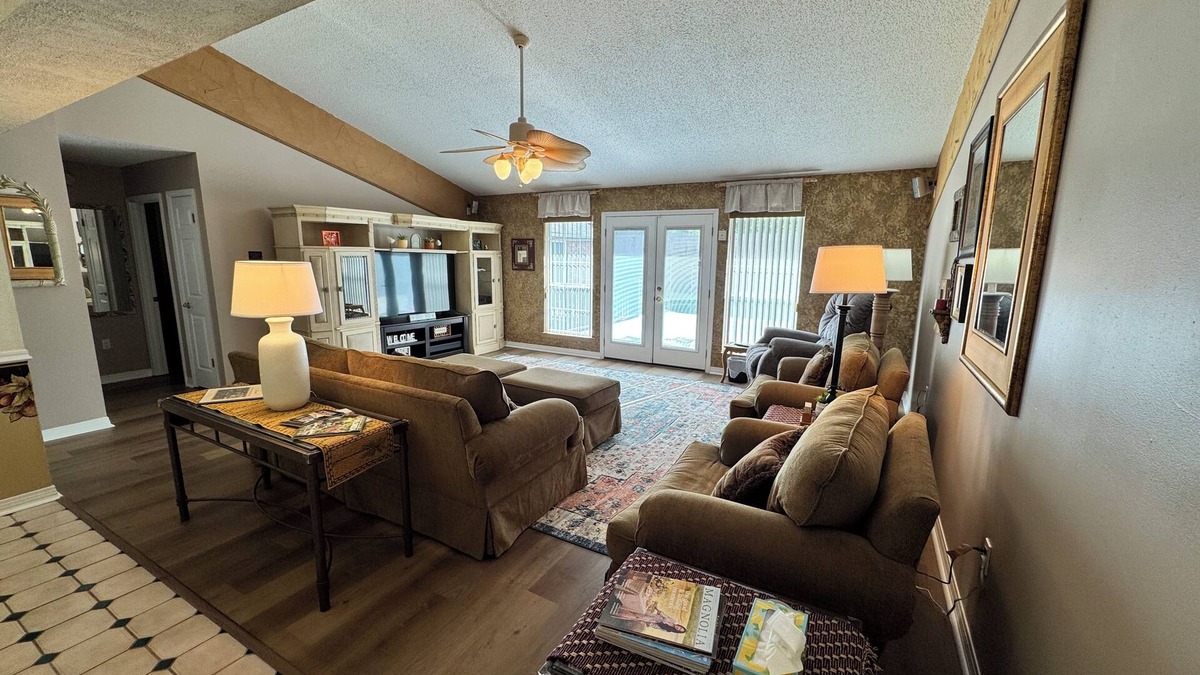 Crestview House | Paradise Pool less than 40miles from beaches!
