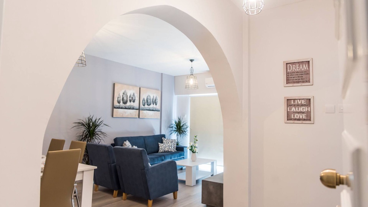 Kalo Chorio Apartment | Paradise Promenade Apartment