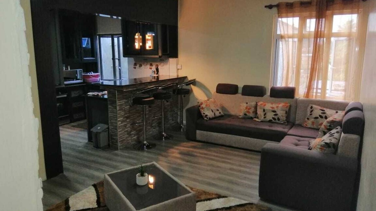 New Grove House | Paradise residence