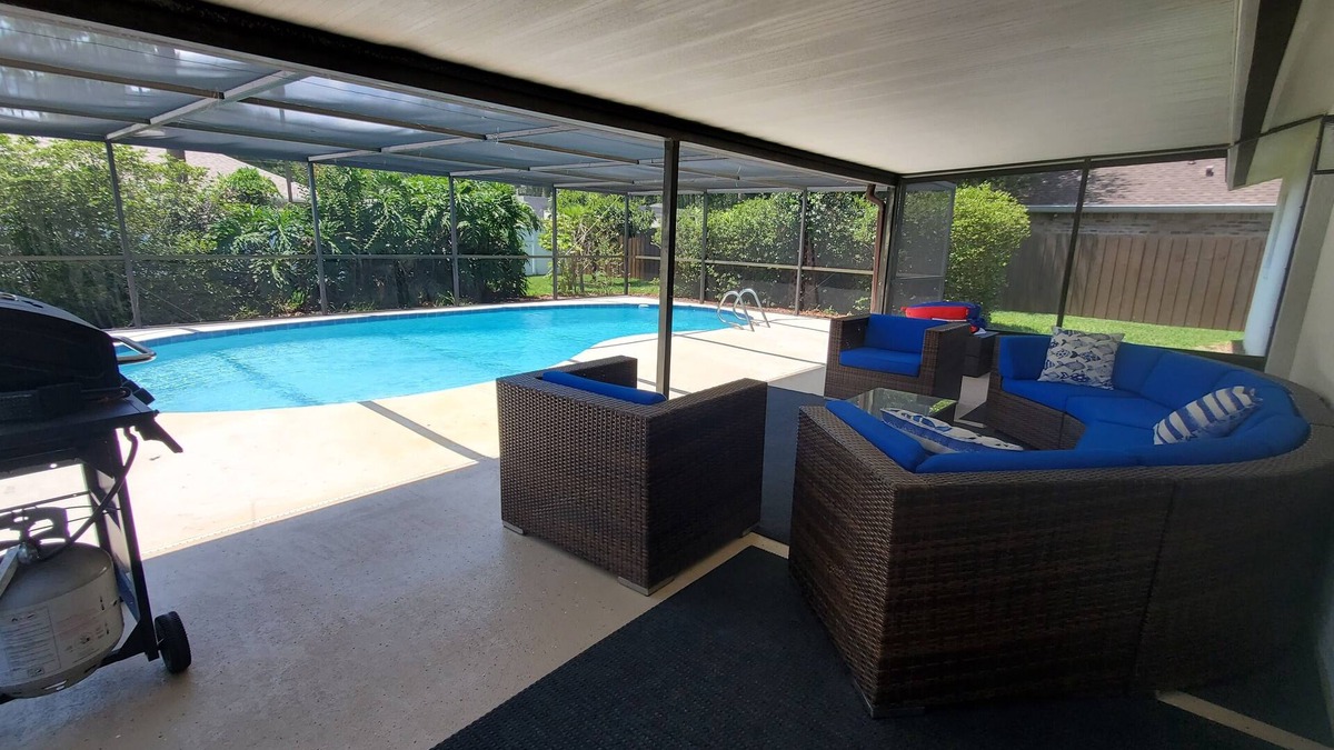 Palm Coast House | Paradise retreat heated pool home, with space for 8 - 15 min from the beach!