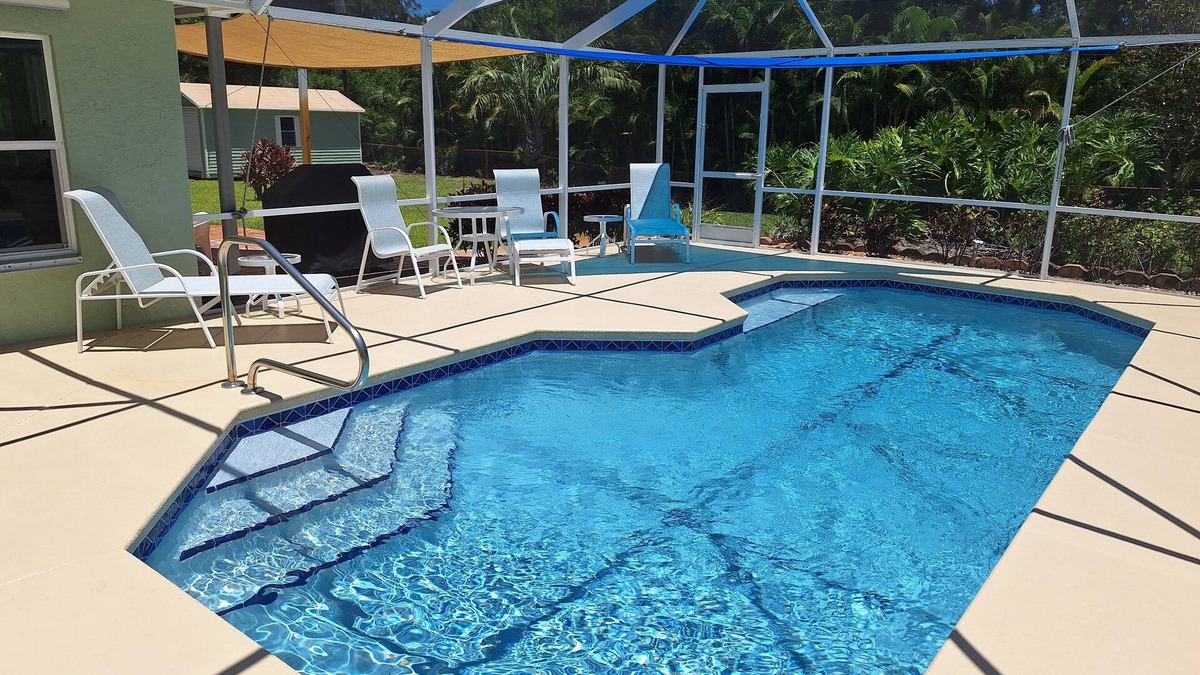 Vero Beach House | 🍹🌞 Paradise Retreat! Heated Pool, Near Beaches!